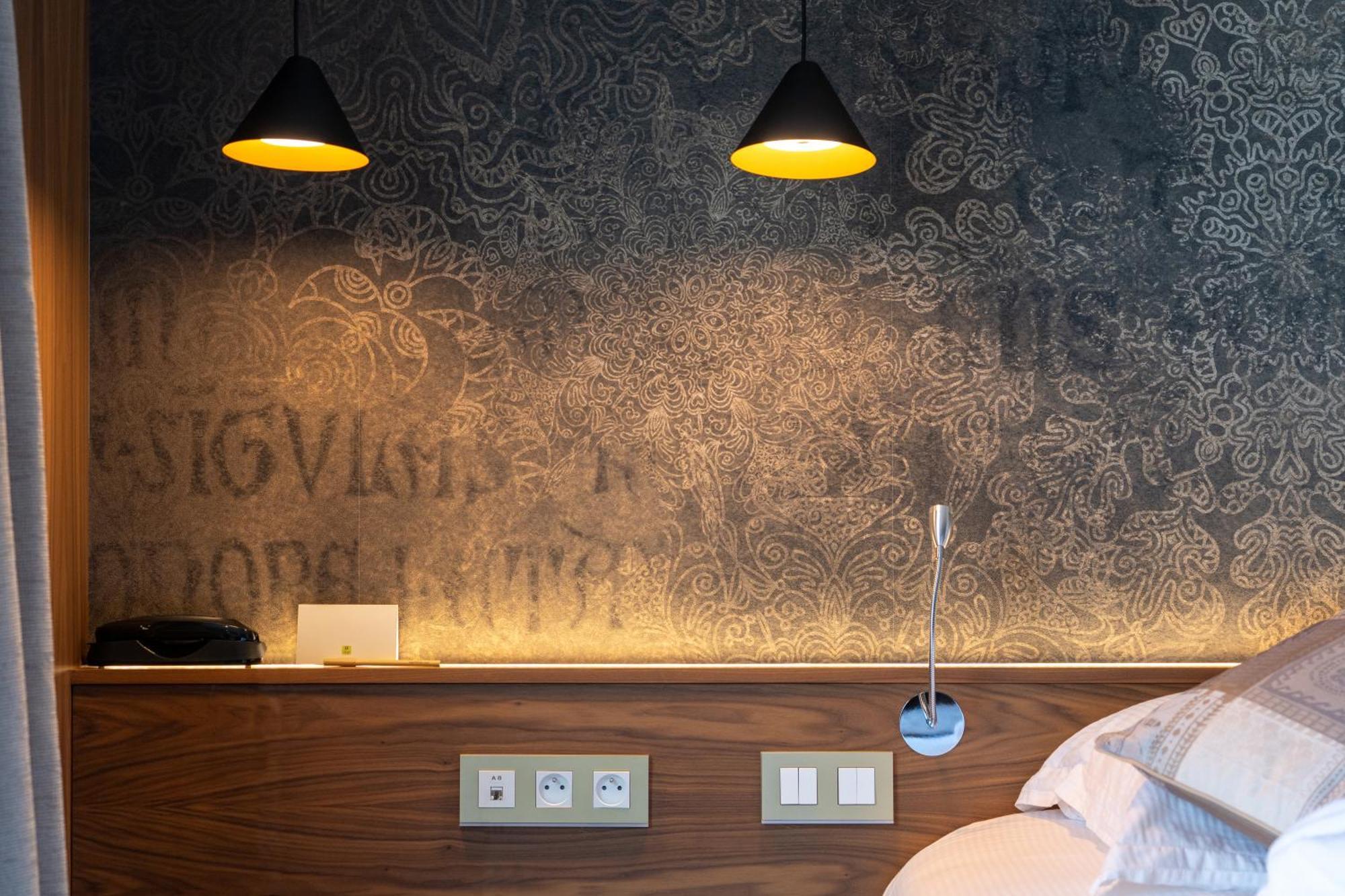 Logis Auberge Les Murets Hotel Restaurant Spa Chandolas Eksteriør bilde